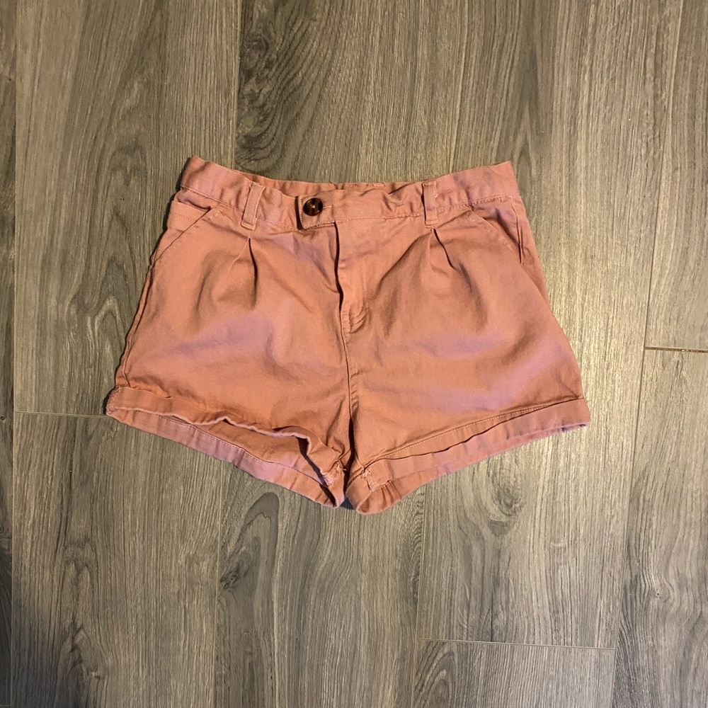 khaki shorts